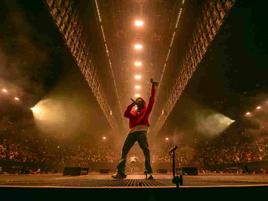 Kendrick Lamar's Juneteenth Concert: A Musical Masterclass and a Bold Statement on Beef with Drake An Editorial!